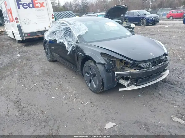 5YJ3E1EA2KF397785 2019 TESLA MODEL 3 - Image 1