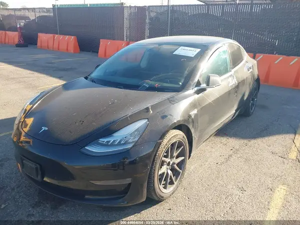 5YJ3E1EA2KF400068 2019 TESLA MODEL 3 - Image 2