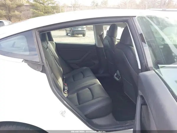5YJ3E1EA2KF401205 2019 TESLA MODEL 3 - Image 8