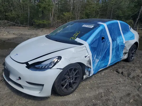 5YJ3E1EA2KF401592 2019 TESLA MODEL 3 - Image 1
