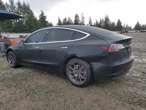5YJ3E1EA2KF402631 2019 TESLA MODEL 3 - Image 2