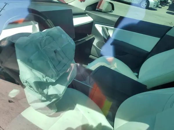 5YJ3E1EA2KF402760 2019 TESLA MODEL 3 - Image 8