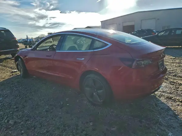 5YJ3E1EA2KF402788 2019 TESLA MODEL 3 - Image 2