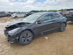 5YJ3E1EA2KF409899 2019 TESLA MODEL 3
