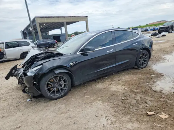 5YJ3E1EA2KF409935 2019 TESLA MODEL 3 - Image 1