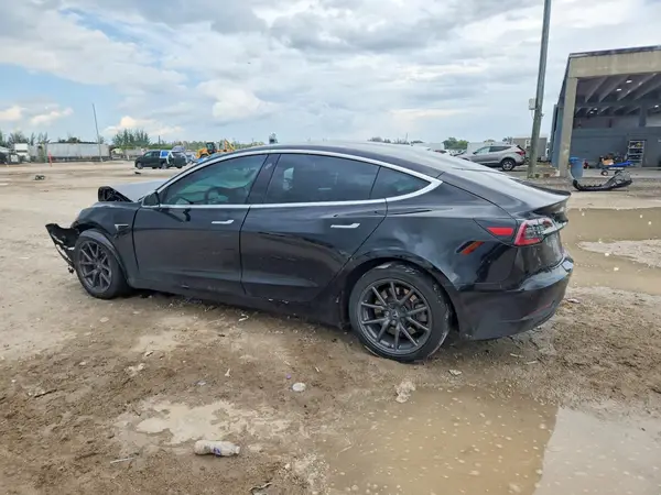 5YJ3E1EA2KF409935 2019 TESLA MODEL 3 - Image 2