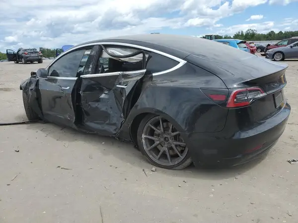 5YJ3E1EA2KF410406 2019 TESLA MODEL 3 - Image 2