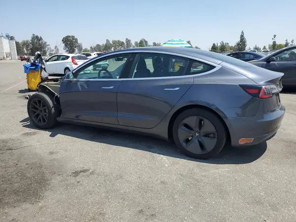 5YJ3E1EA2KF410891 2019 TESLA MODEL 3 - Image 2