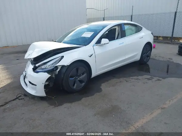 5YJ3E1EA2KF412169 2019 TESLA MODEL 3 - Image 2