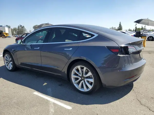 5YJ3E1EA2KF412656 2019 TESLA MODEL 3 - Image 2