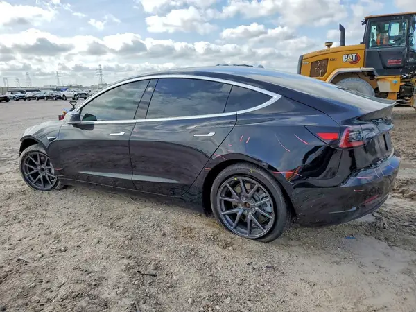 5YJ3E1EA2KF422457 2019 TESLA MODEL 3 - Image 2