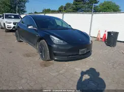 5YJ3E1EA2KF422555 2019 TESLA MODEL 3