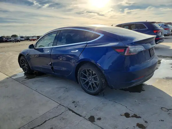 5YJ3E1EA2KF425052 2019 TESLA MODEL 3 - Image 2