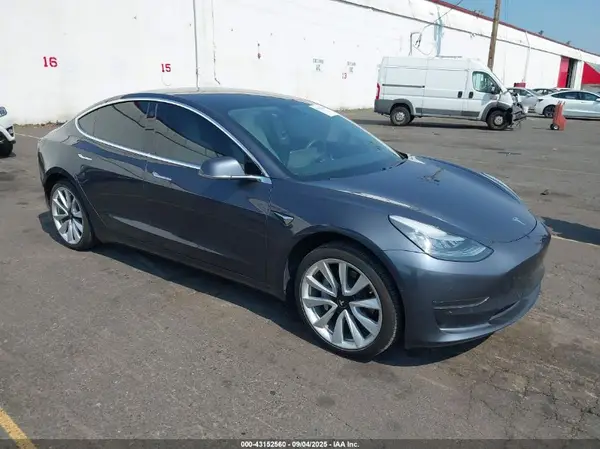5YJ3E1EA2KF432034 2019 TESLA MODEL 3 - Image 1