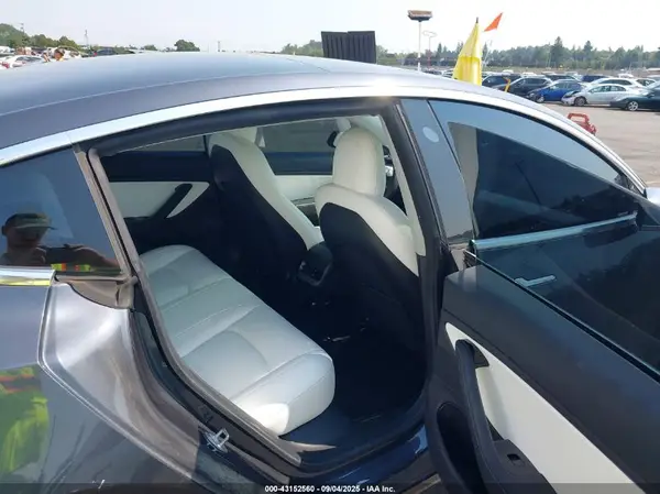 5YJ3E1EA2KF432034 2019 TESLA MODEL 3 - Image 8