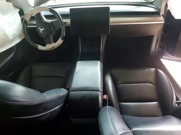 5YJ3E1EA2KF435953 2019 TESLA MODEL 3 - Image 8