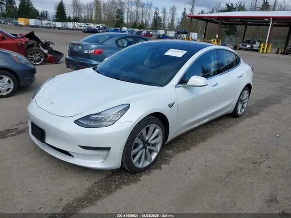 5YJ3E1EA2KF437900 2019 TESLA MODEL 3 - Image 2