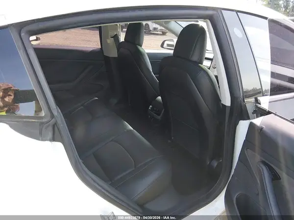 5YJ3E1EA2KF441543 2019 TESLA MODEL 3 - Image 8