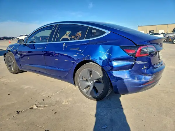 5YJ3E1EA2KF445205 2019 TESLA MODEL 3 - Image 2