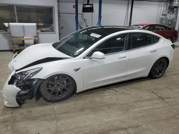5YJ3E1EA2KF466782 2019 TESLA MODEL 3 - Image 1