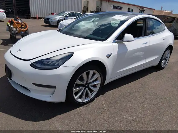 5YJ3E1EA2KF472596 2019 TESLA MODEL 3 - Image 2