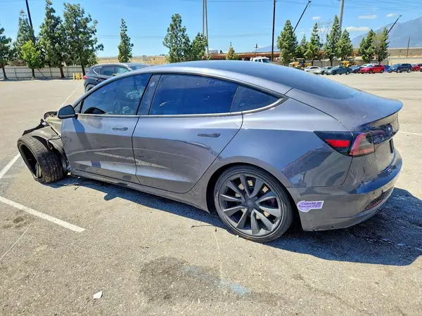 5YJ3E1EA2KF474283 2019 TESLA MODEL 3 - Image 2