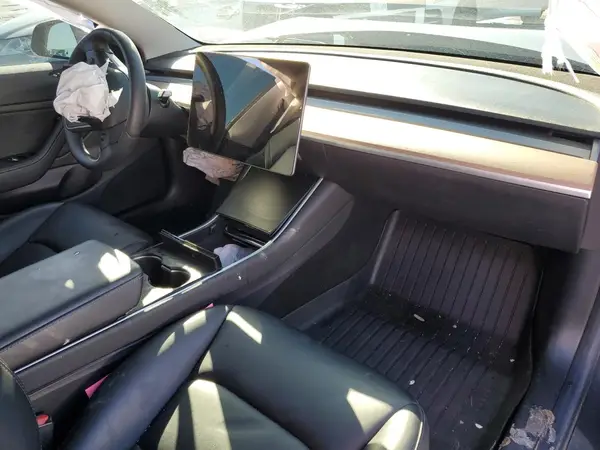 5YJ3E1EA2KF474929 2019 TESLA MODEL 3 - Image 8