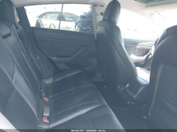 5YJ3E1EA2KF476518 2019 TESLA MODEL 3 - Image 8