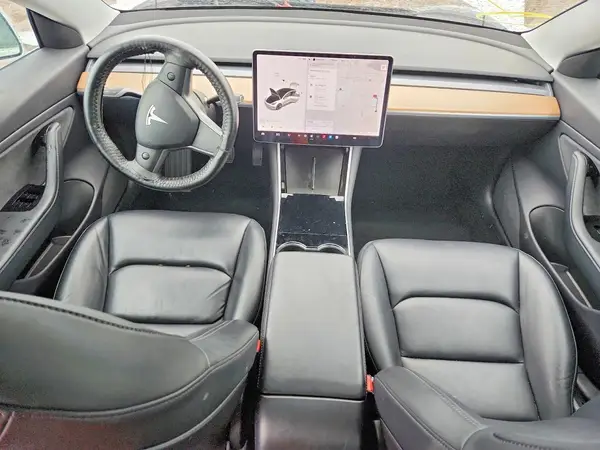 5YJ3E1EA2KF482500 2019 TESLA MODEL 3 - Image 8
