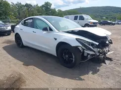 5YJ3E1EA2KF483369 2019 TESLA MODEL 3