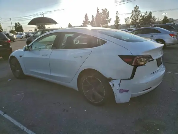 5YJ3E1EA2KF485610 2019 TESLA MODEL 3 - Image 2