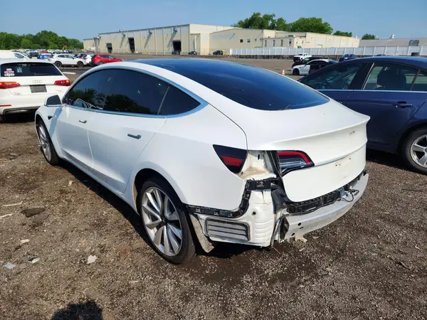 5YJ3E1EA2KF508173 2019 TESLA MODEL 3 - Image 2