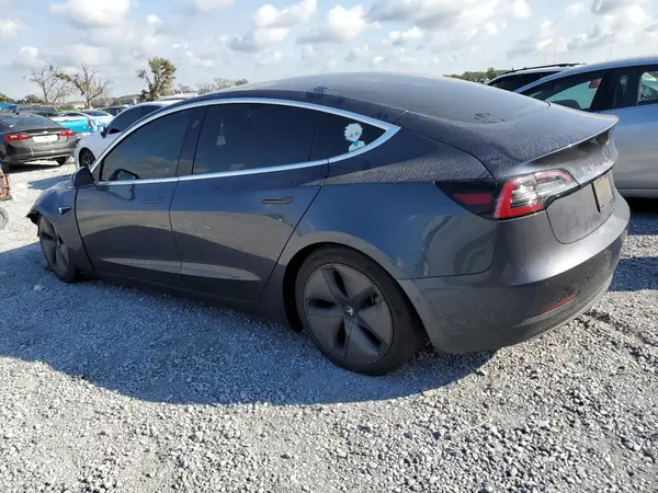 5YJ3E1EA2LF597132 2020 TESLA MODEL 3 - Image 2