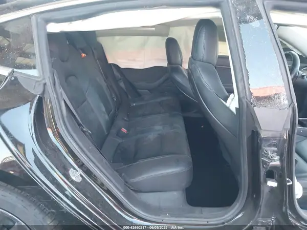 5YJ3E1EA2LF609232 2020 TESLA MODEL 3 - Image 8