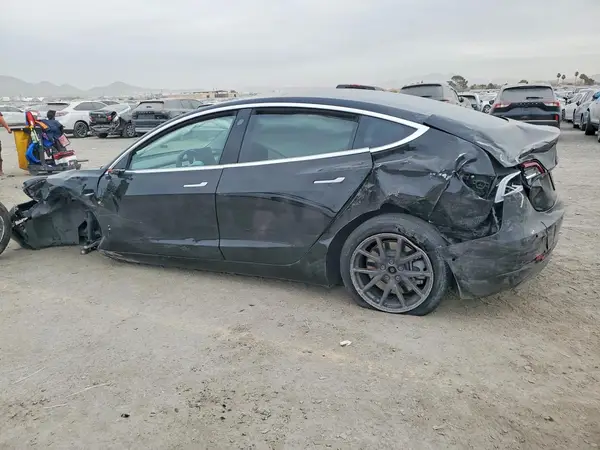5YJ3E1EA2LF611241 2020 TESLA MODEL 3 - Image 2