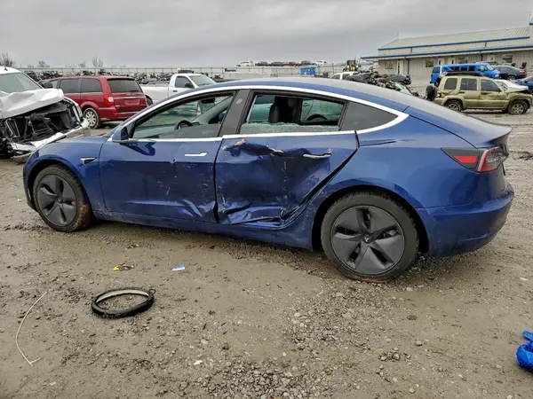 5YJ3E1EA2LF611854 2020 TESLA MODEL 3 - Image 2