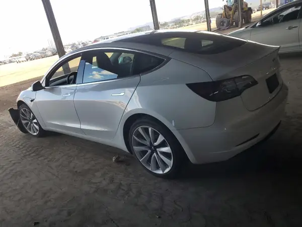 5YJ3E1EA2LF614530 2020 TESLA MODEL 3 - Image 2