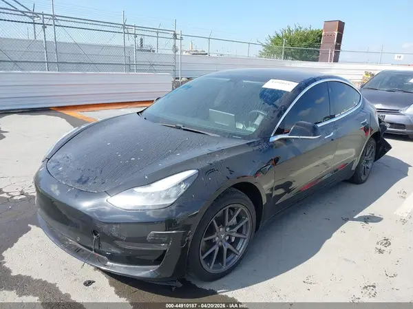 5YJ3E1EA2LF631702 2020 TESLA MODEL 3 - Image 2