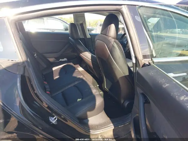 5YJ3E1EA2LF633689 2020 TESLA MODEL 3 - Image 8