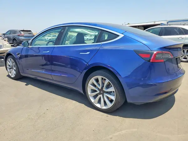 5YJ3E1EA2LF633935 2020 TESLA MODEL 3 - Image 2
