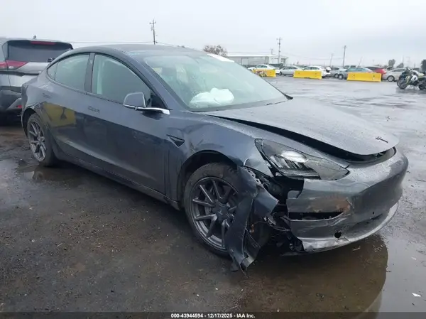 5YJ3E1EA2LF644160 2020 TESLA MODEL 3 - Image 1