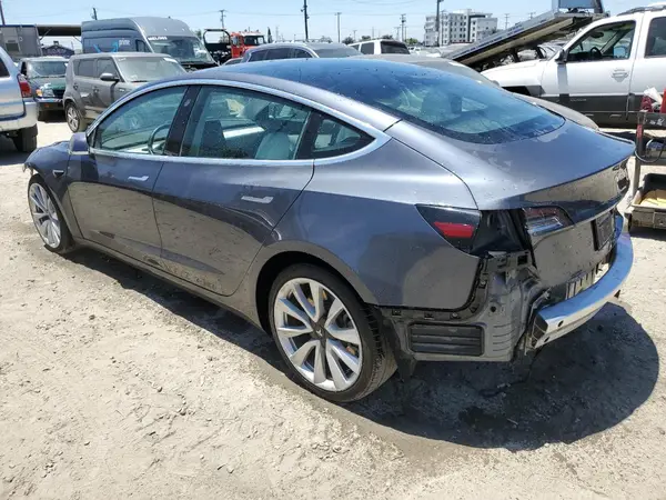 5YJ3E1EA2LF645938 2020 TESLA MODEL 3 - Image 2