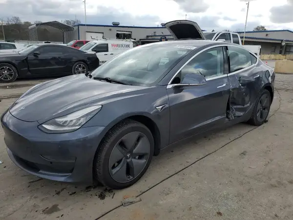 5YJ3E1EA2LF658236 2020 TESLA MODEL 3 - Image 1