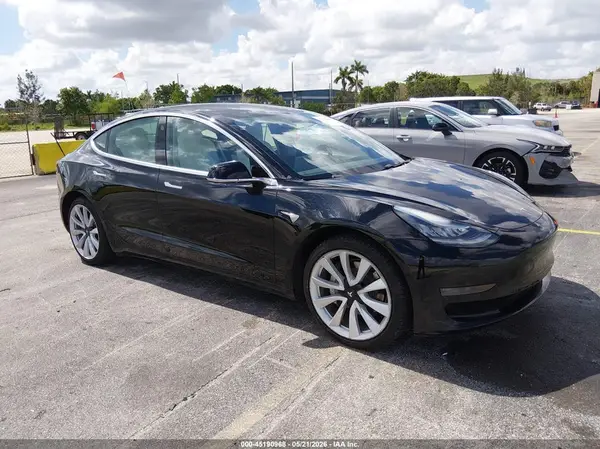 5YJ3E1EA2LF662495 2020 TESLA MODEL 3 - Image 1