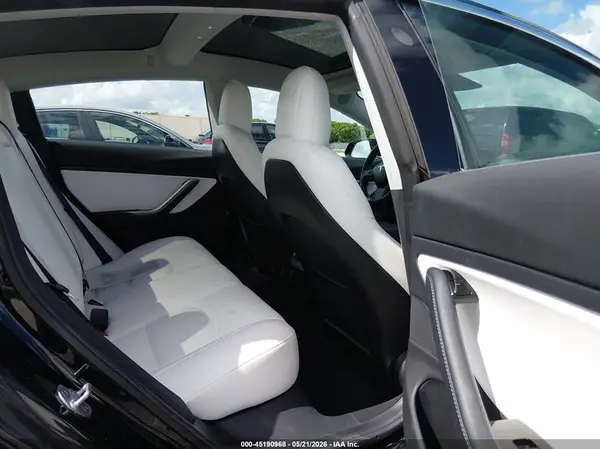 5YJ3E1EA2LF662495 2020 TESLA MODEL 3 - Image 8