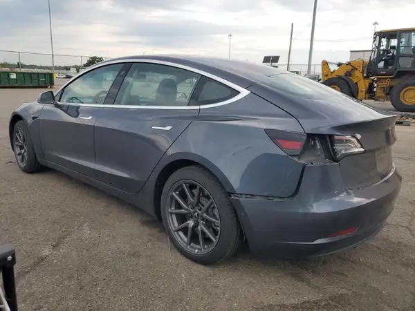 5YJ3E1EA2LF704924 2020 TESLA MODEL 3 - Image 2