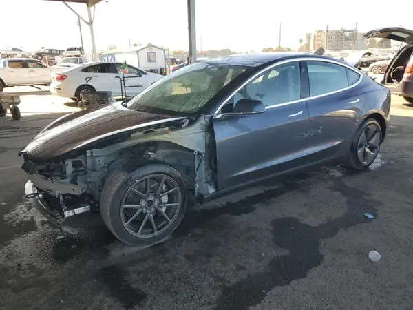 5YJ3E1EA2LF705121 2020 TESLA MODEL 3 - Image 1