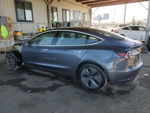 5YJ3E1EA2LF705121 2020 TESLA MODEL 3 - Image 2