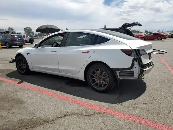 5YJ3E1EA2LF706477 2020 TESLA MODEL 3 - Image 2