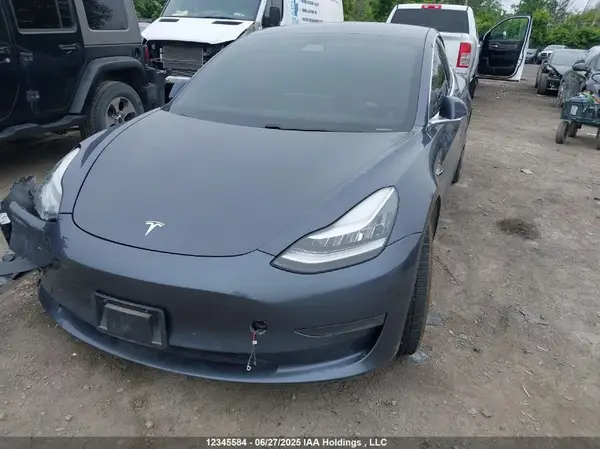 5YJ3E1EA2LF721061 2020 TESLA MODEL 3 - Image 2